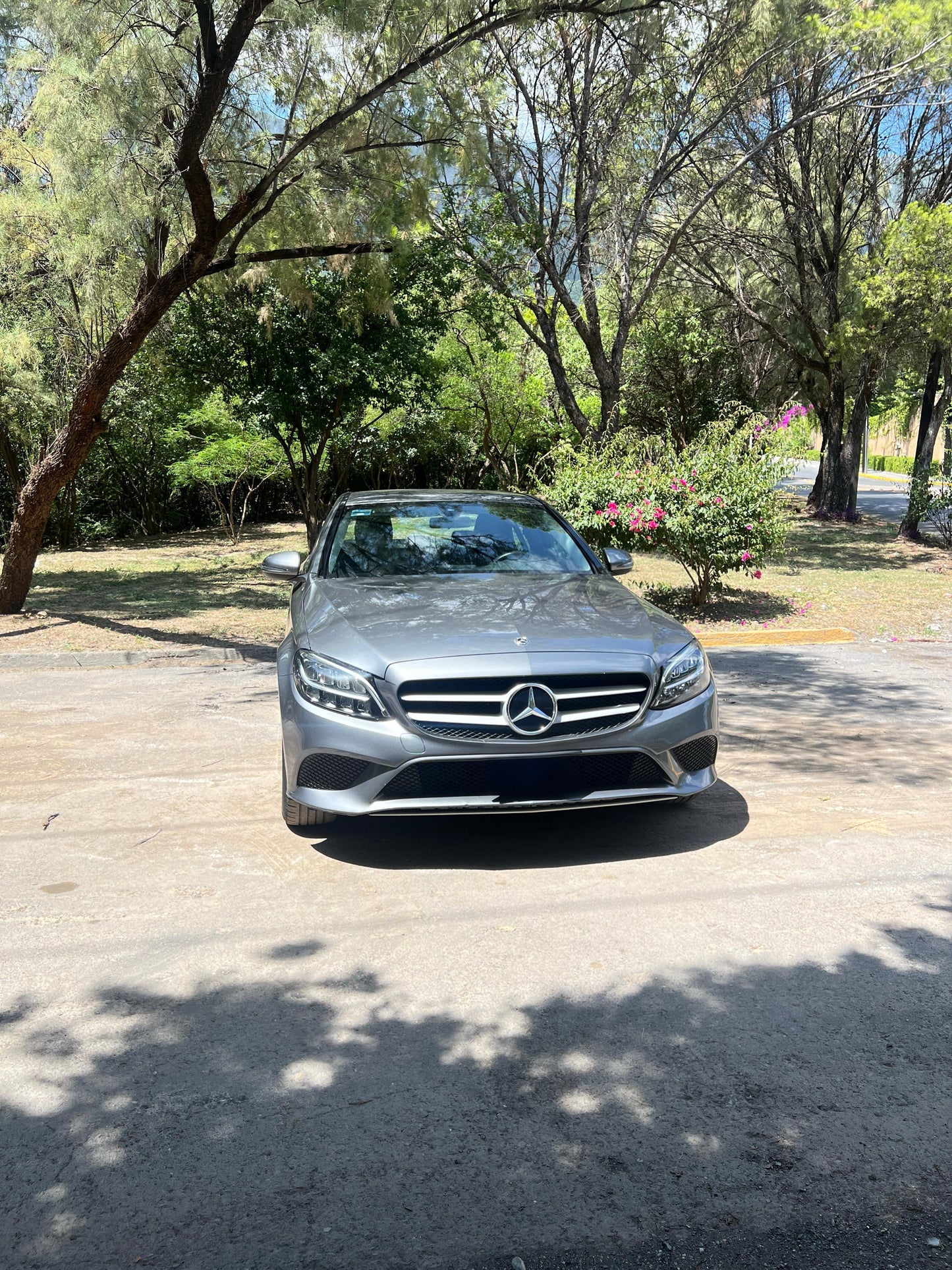 MERCEDES BENZ C200 2020