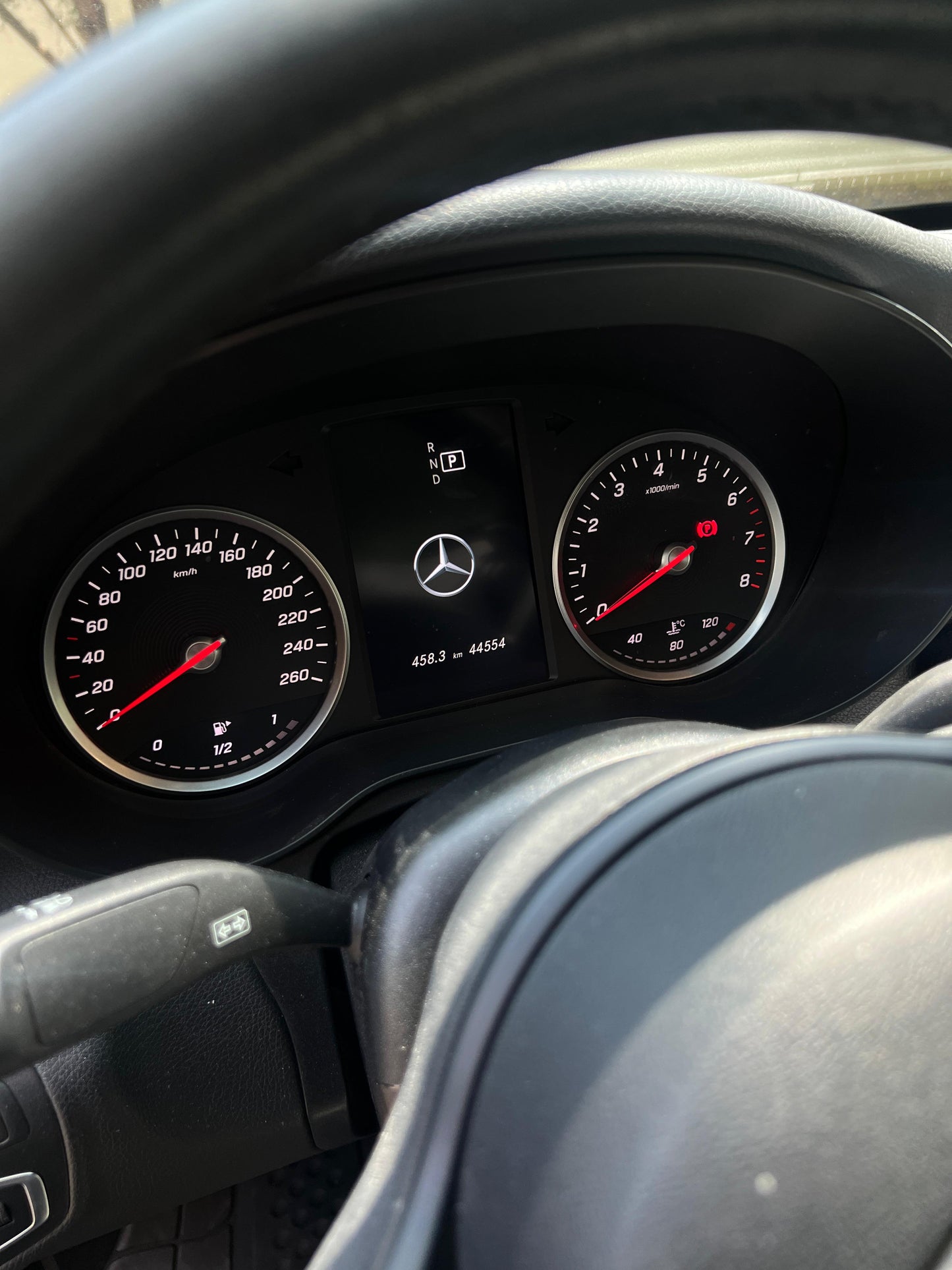 MERCEDES BENZ C200 2020
