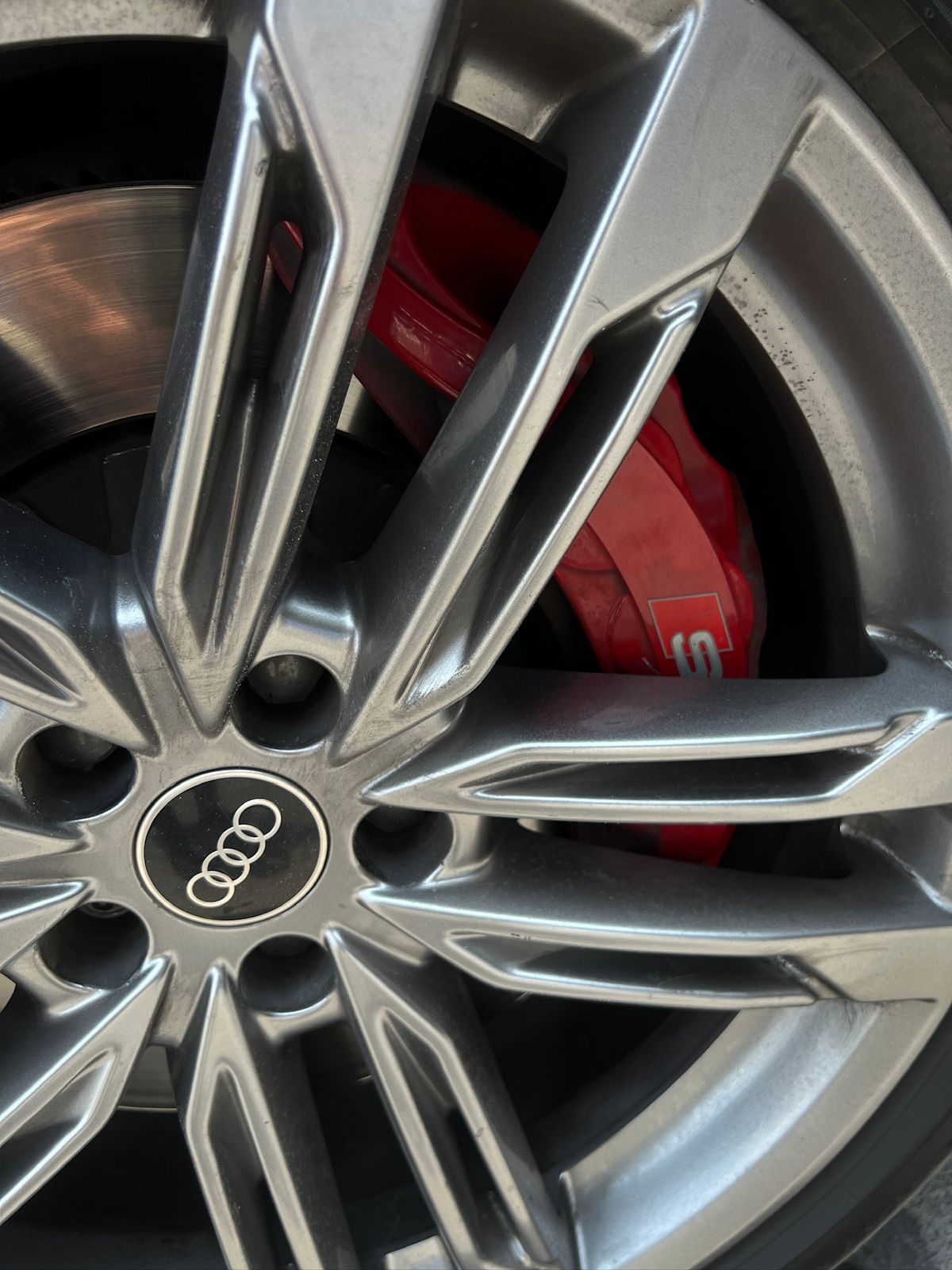AUDI S8 2023