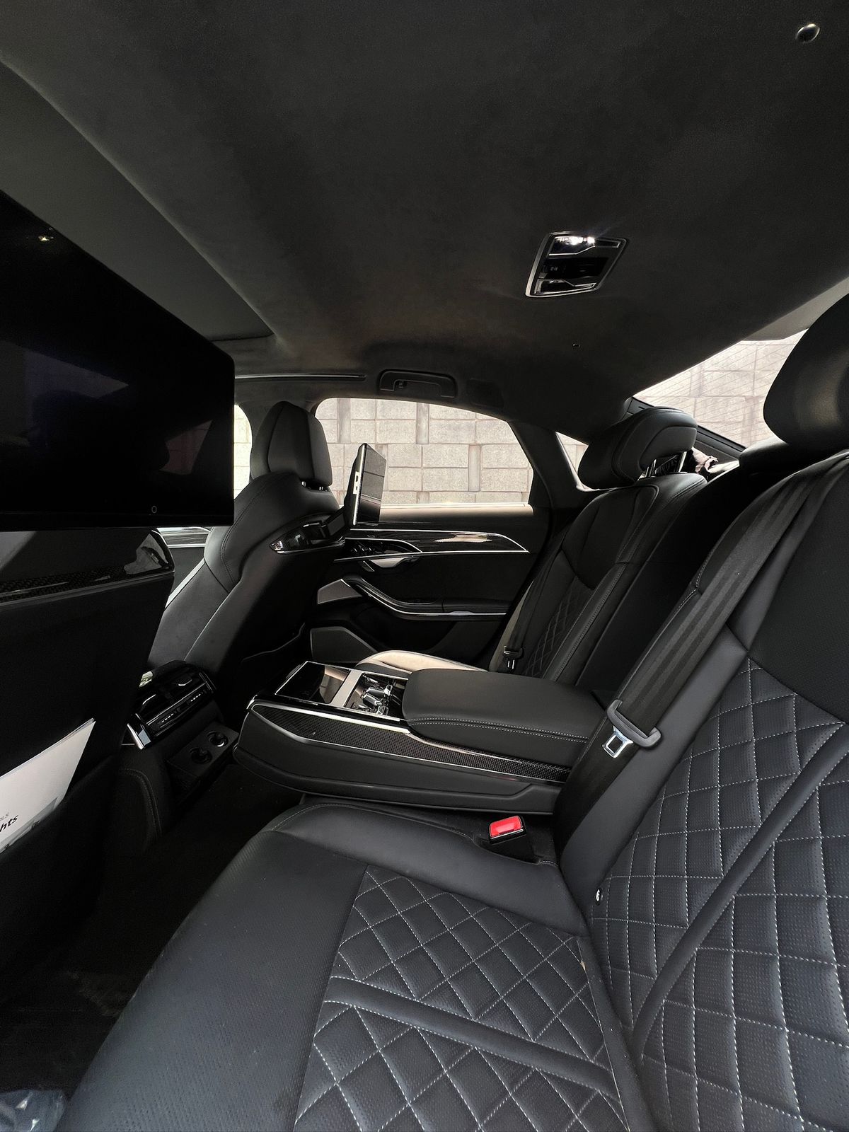 AUDI S8 2023