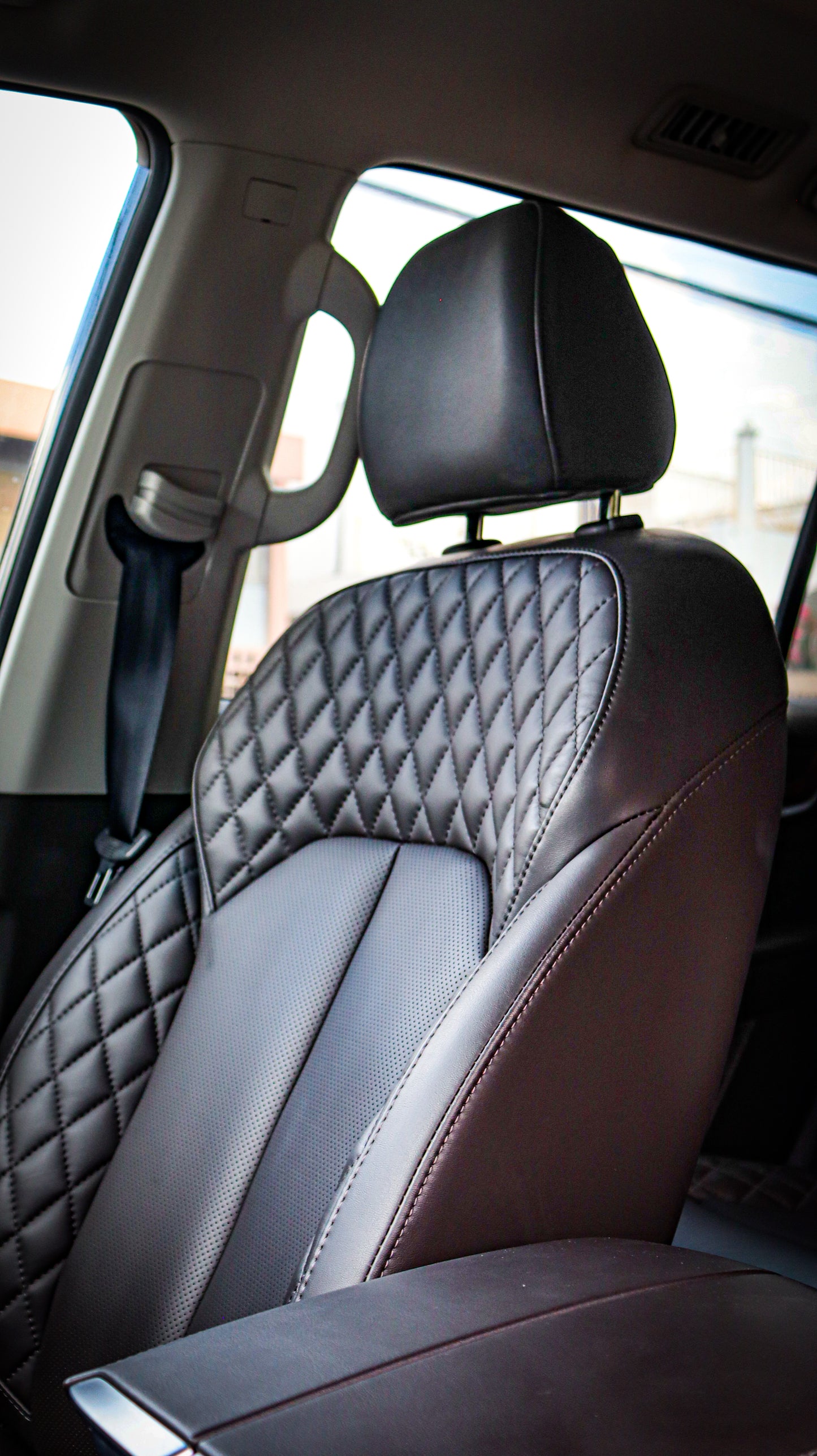 ASIENTOS DELANTEROS MG RX8 2022