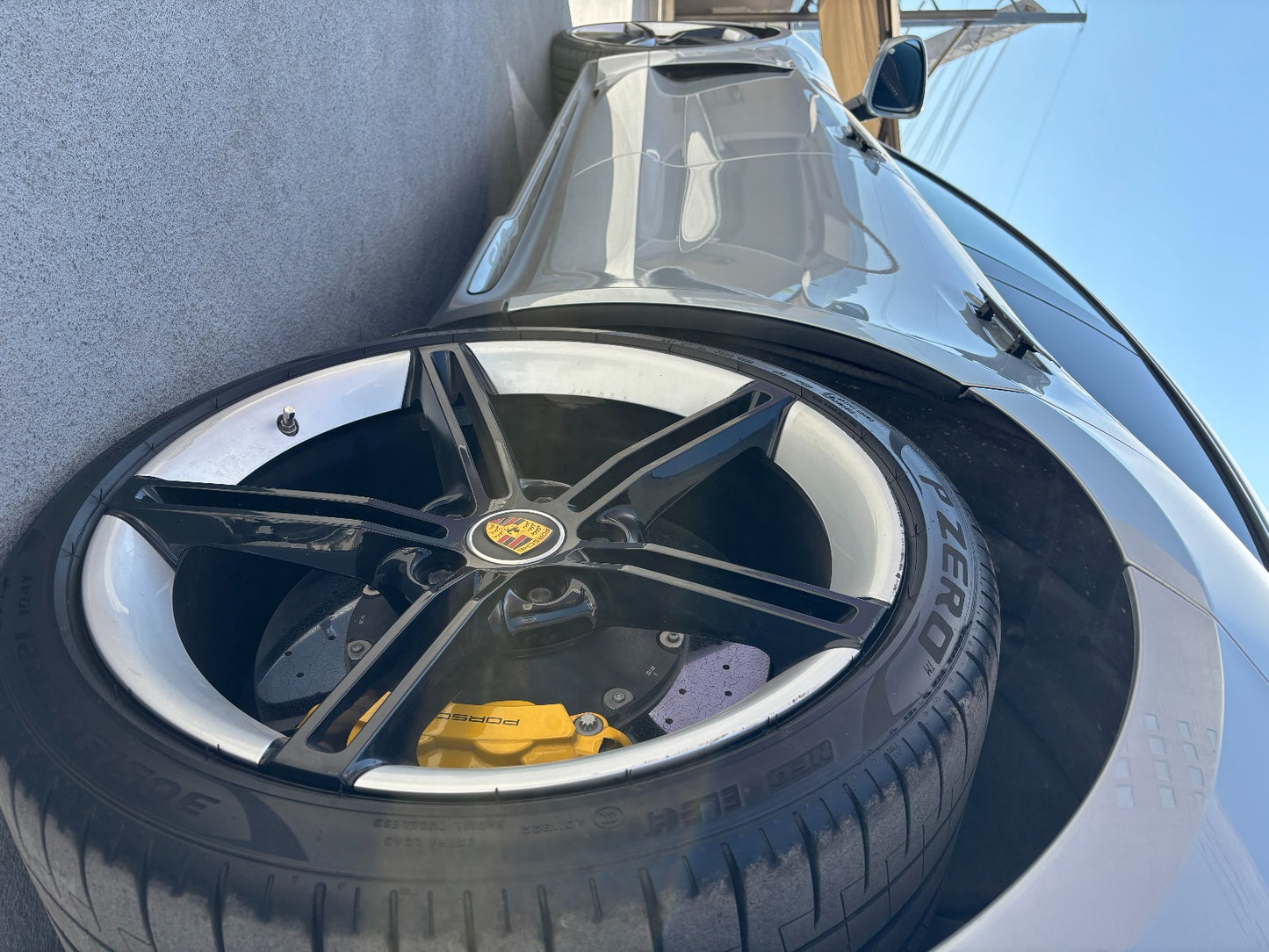 PORSCHE TAYCAN GTS 2022