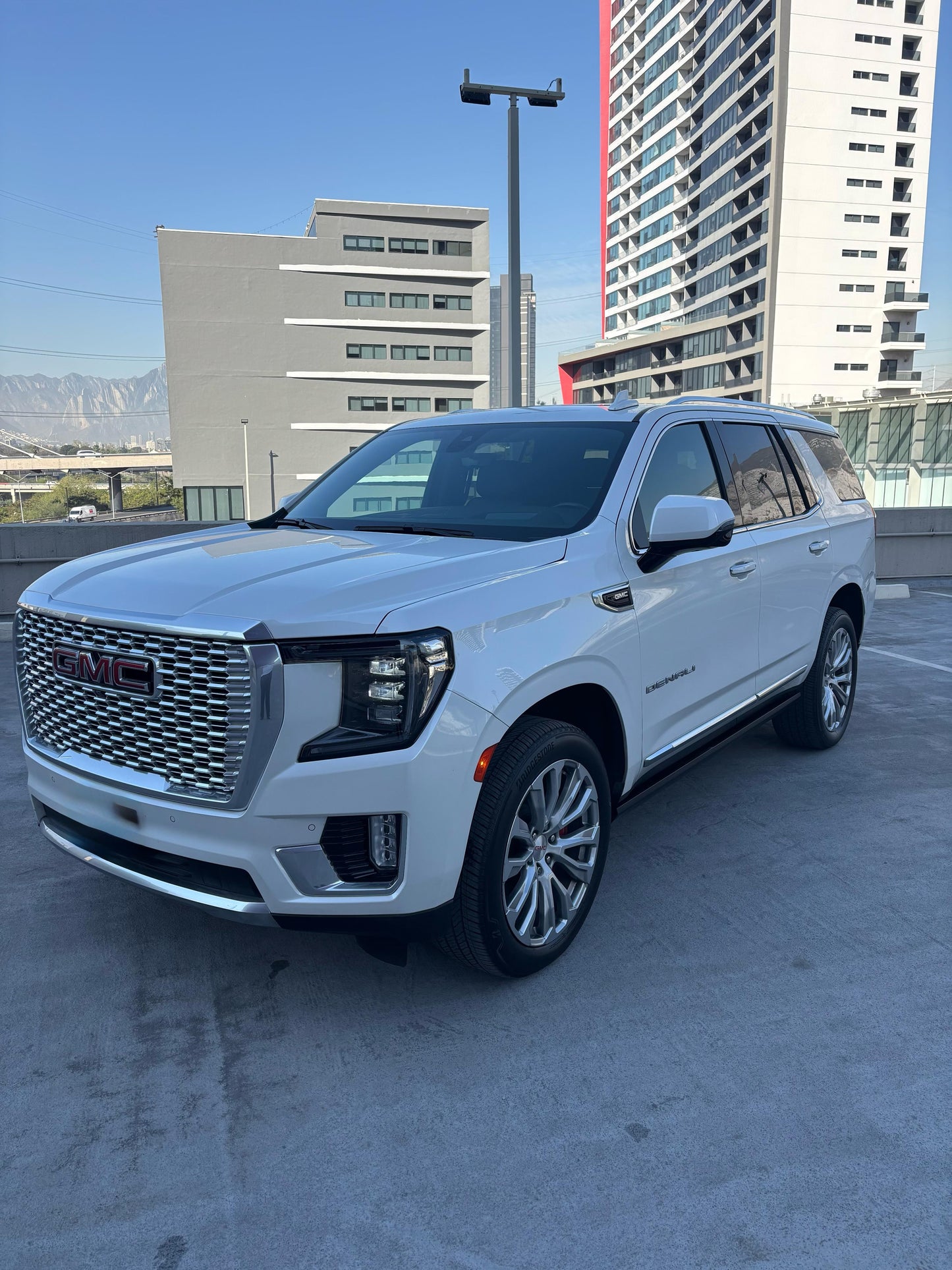 GMC YUKON DENALI 2022