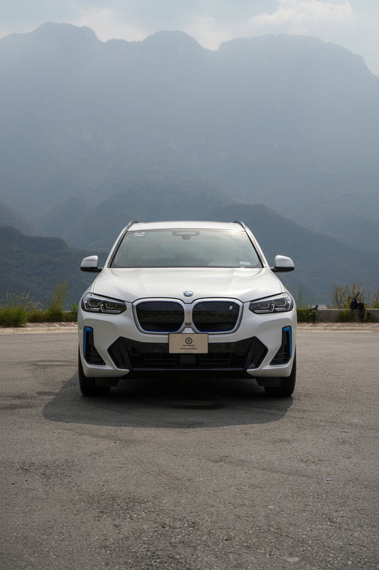 BMW iX3 2023