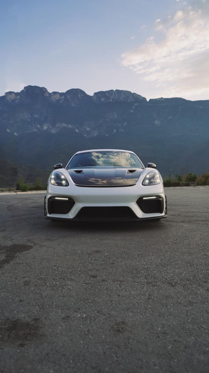 Porsche 718 Cayman GT4 RS 2025