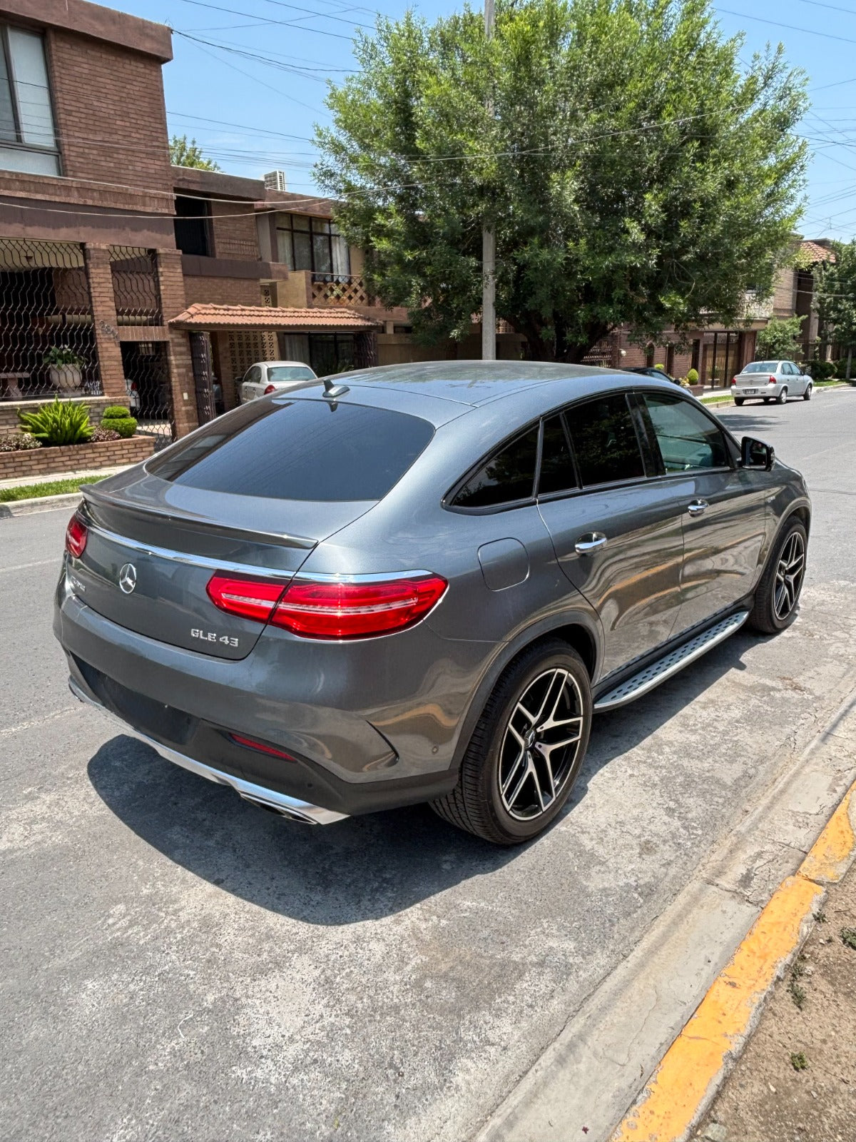 MERCEDES BENZ GLE 43 AMG 2019