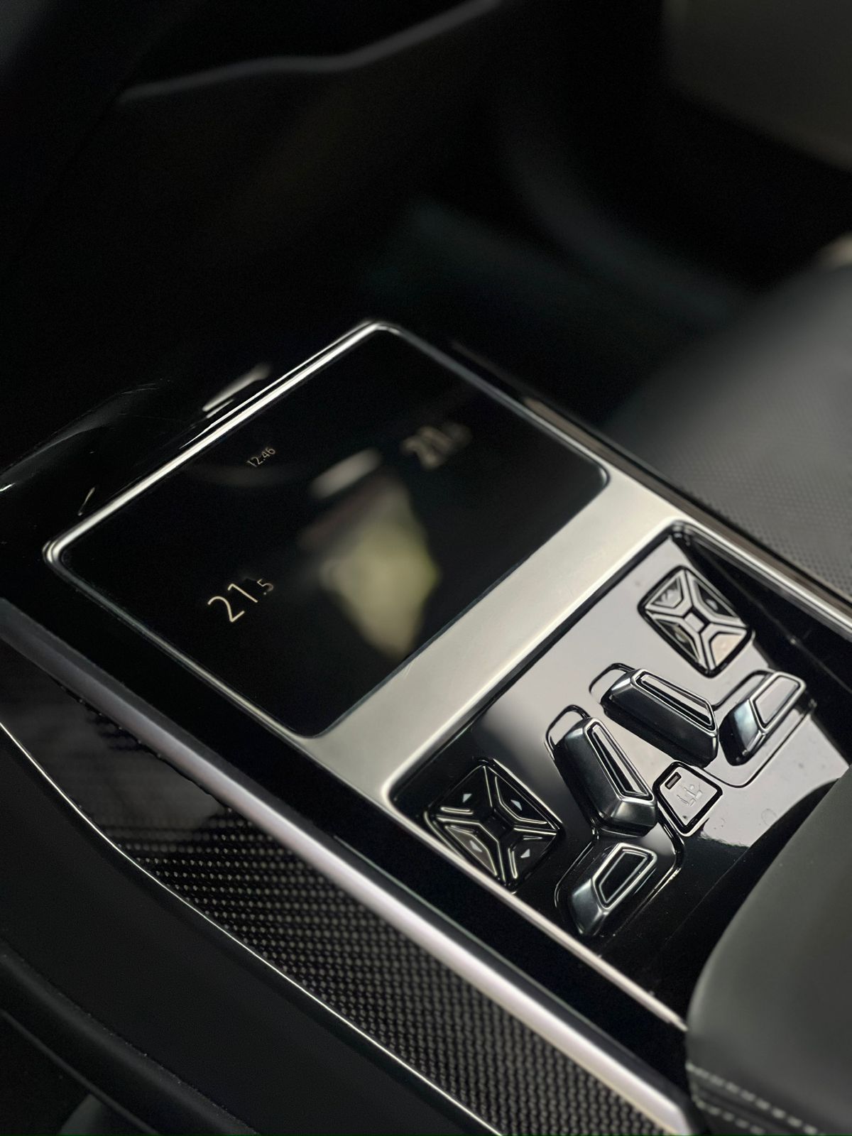 AUDI S8 2023