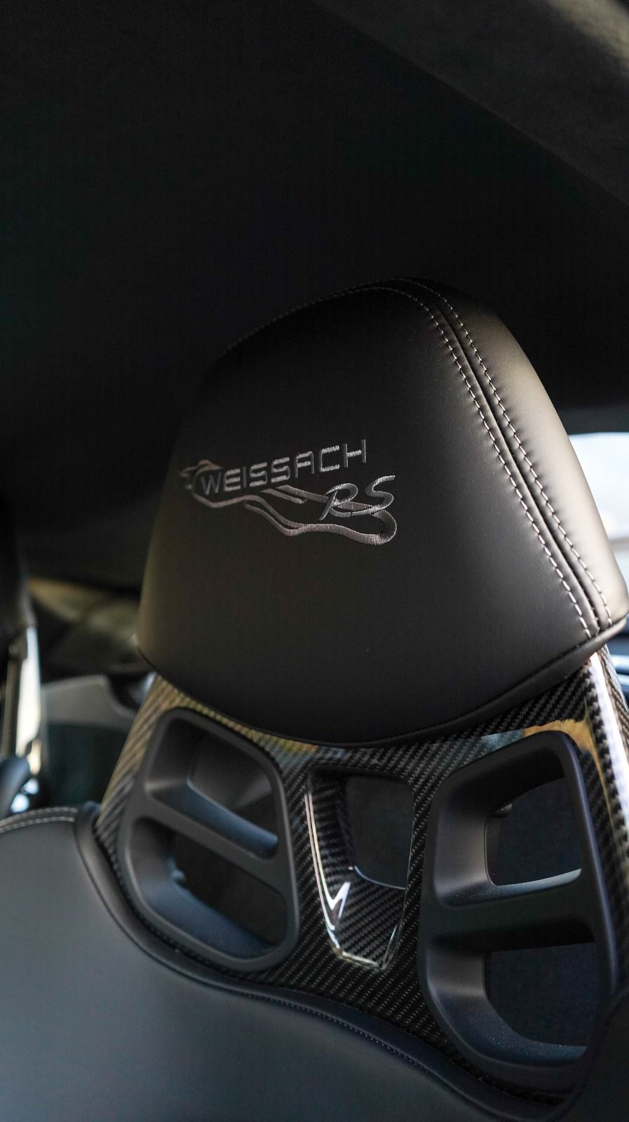 Porsche 718 Cayman GT4 RS 2025