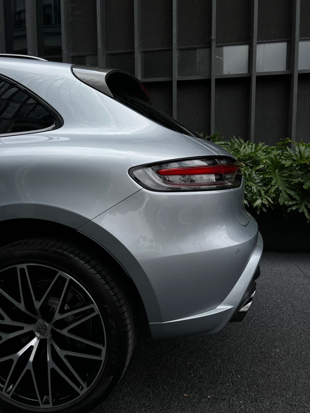 PORSCHE MACAN T 2025
