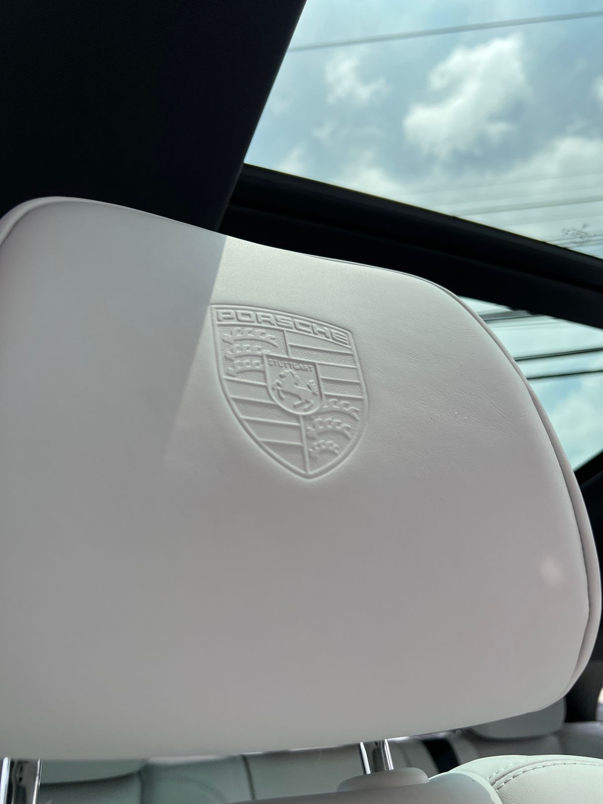 PORSCHE MACAN T 2025