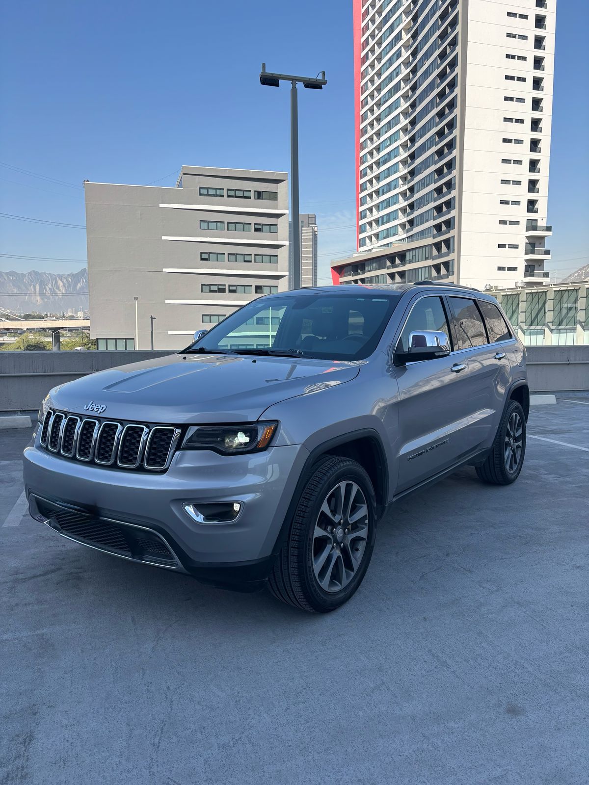 JEEP GRAND CHEROCKEE LIMITED 2018