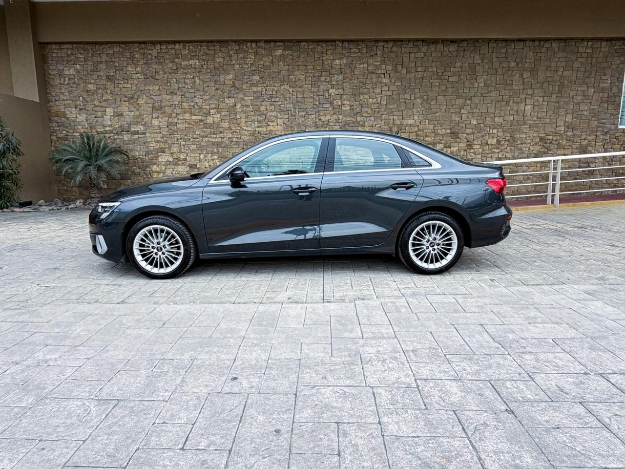 AUDI A3 SEDAN SELECT 2024