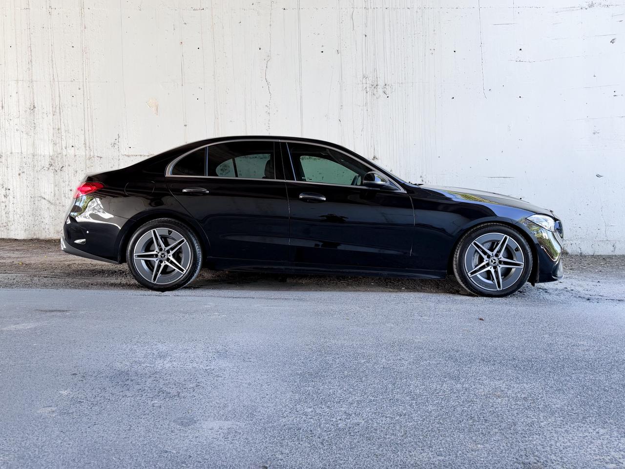 Mercedes Benz C200 2025