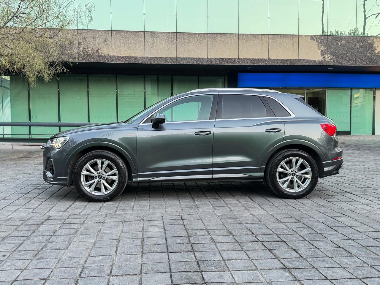 AUDI Q3 SUV SLINE 2023