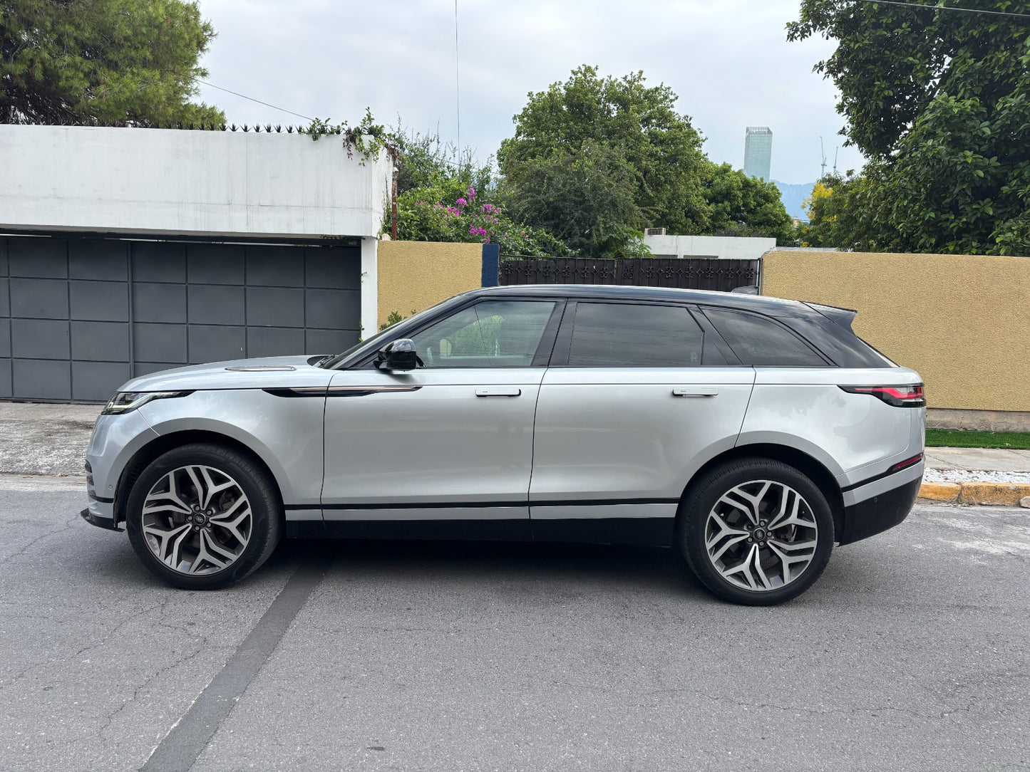 LAND ROVER RANGE ROVER VELAR 2019