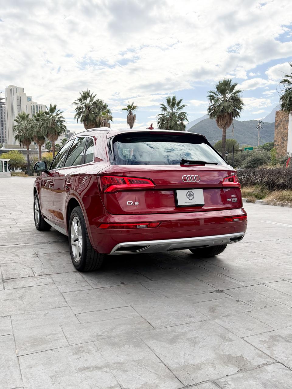 Audi Q5 SUV Select 2019