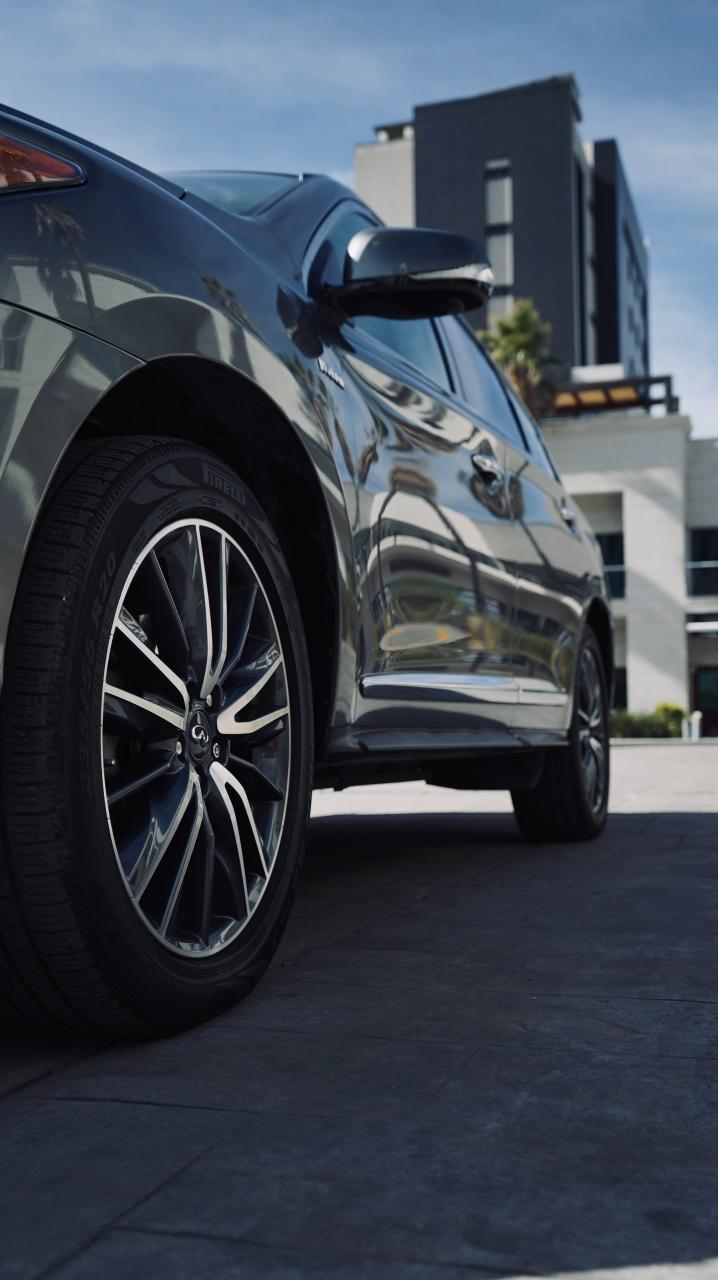 INFINITI QX60 HYBRID PLUS 2018