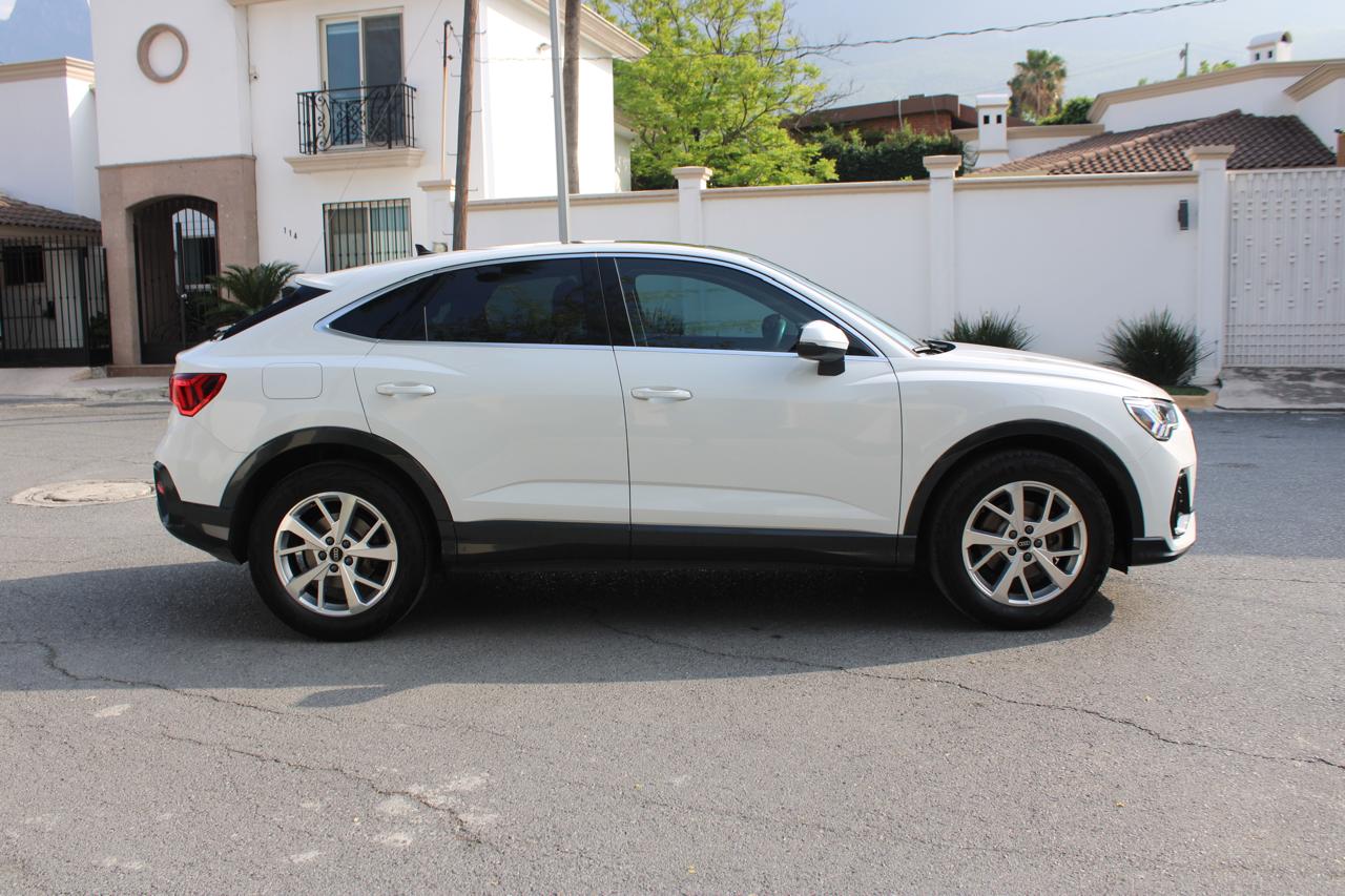COSTADO AUDI Q3 SPORTBACK SELECT