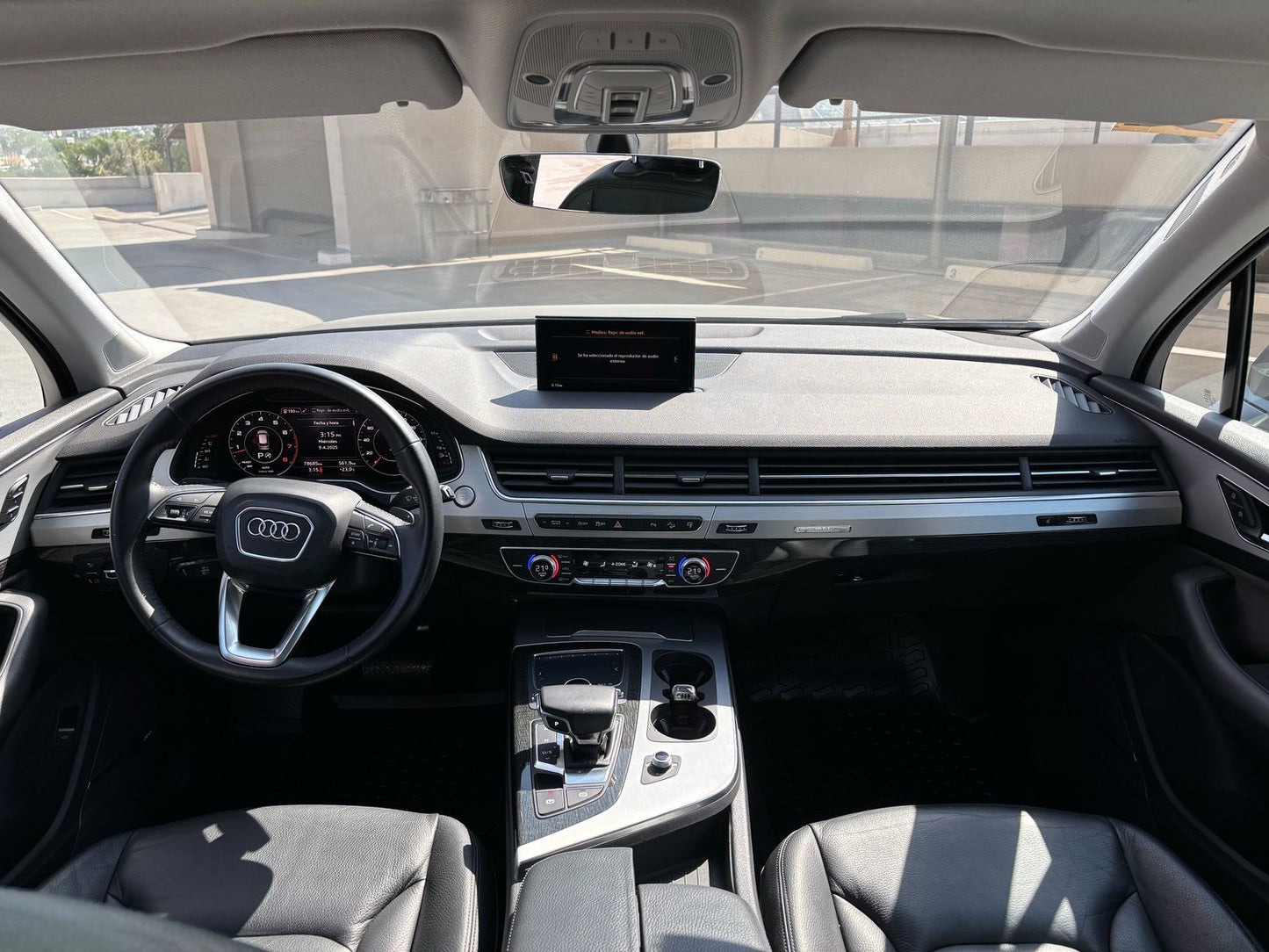 INTERIOR AUDI Q7 ELITE