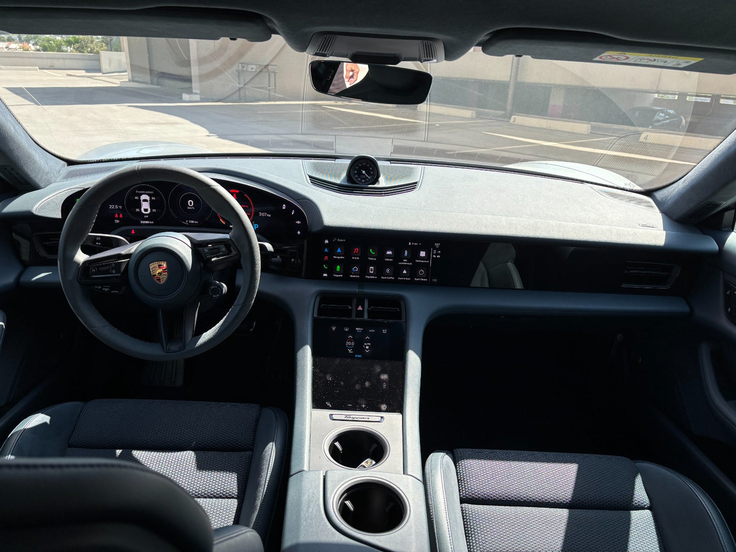PORSCHE TAYCAN GTS 2022