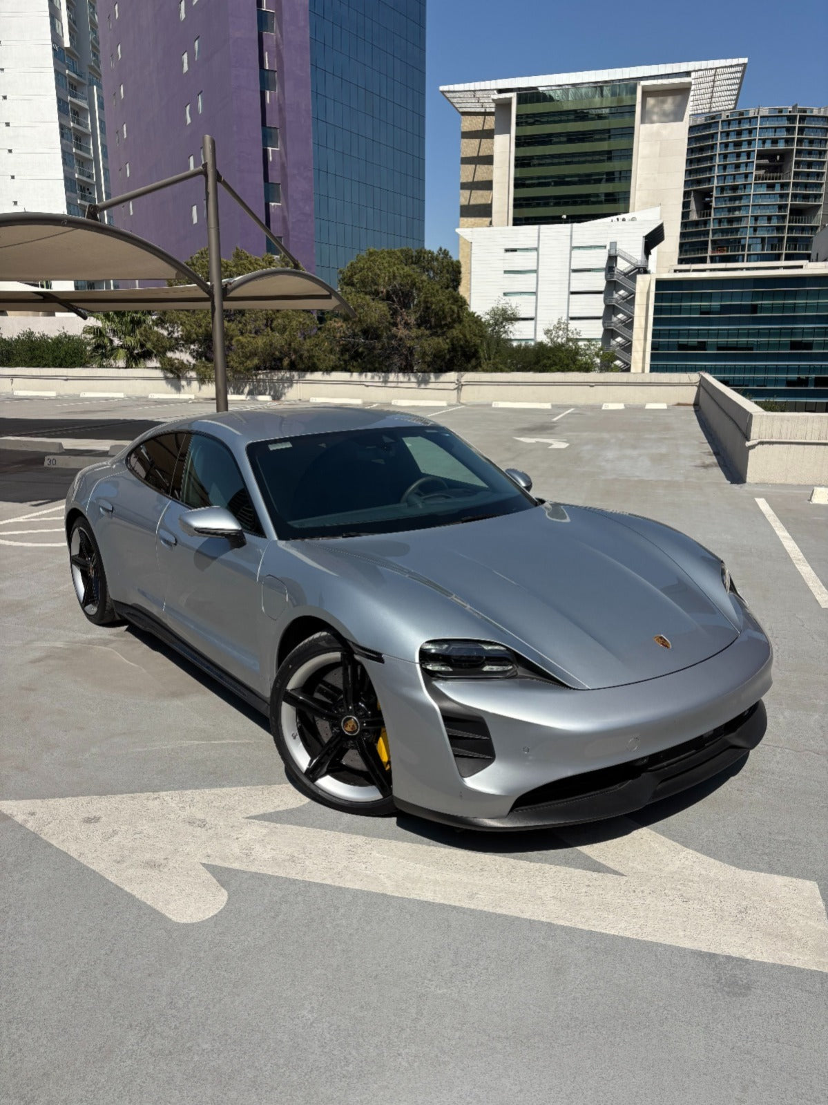 PORSCHE TAYCAN GTS 2022