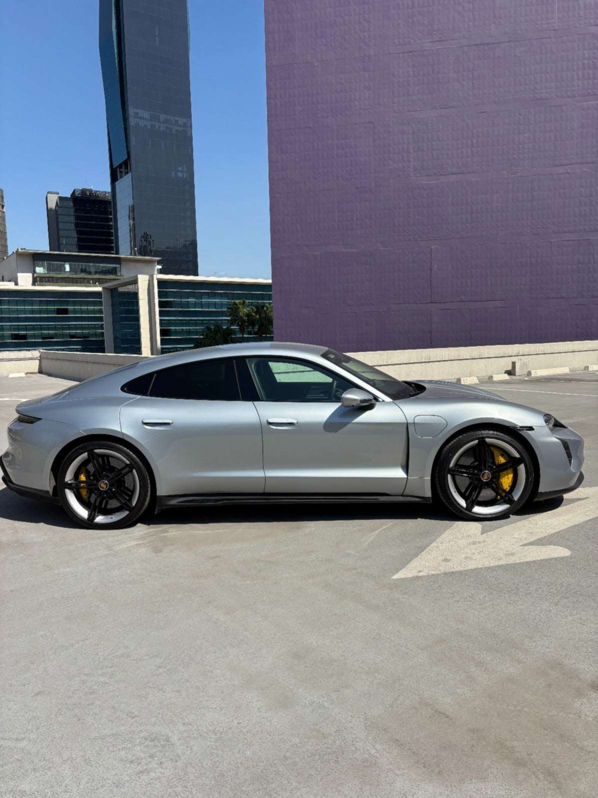 PORSCHE TAYCAN GTS 2022