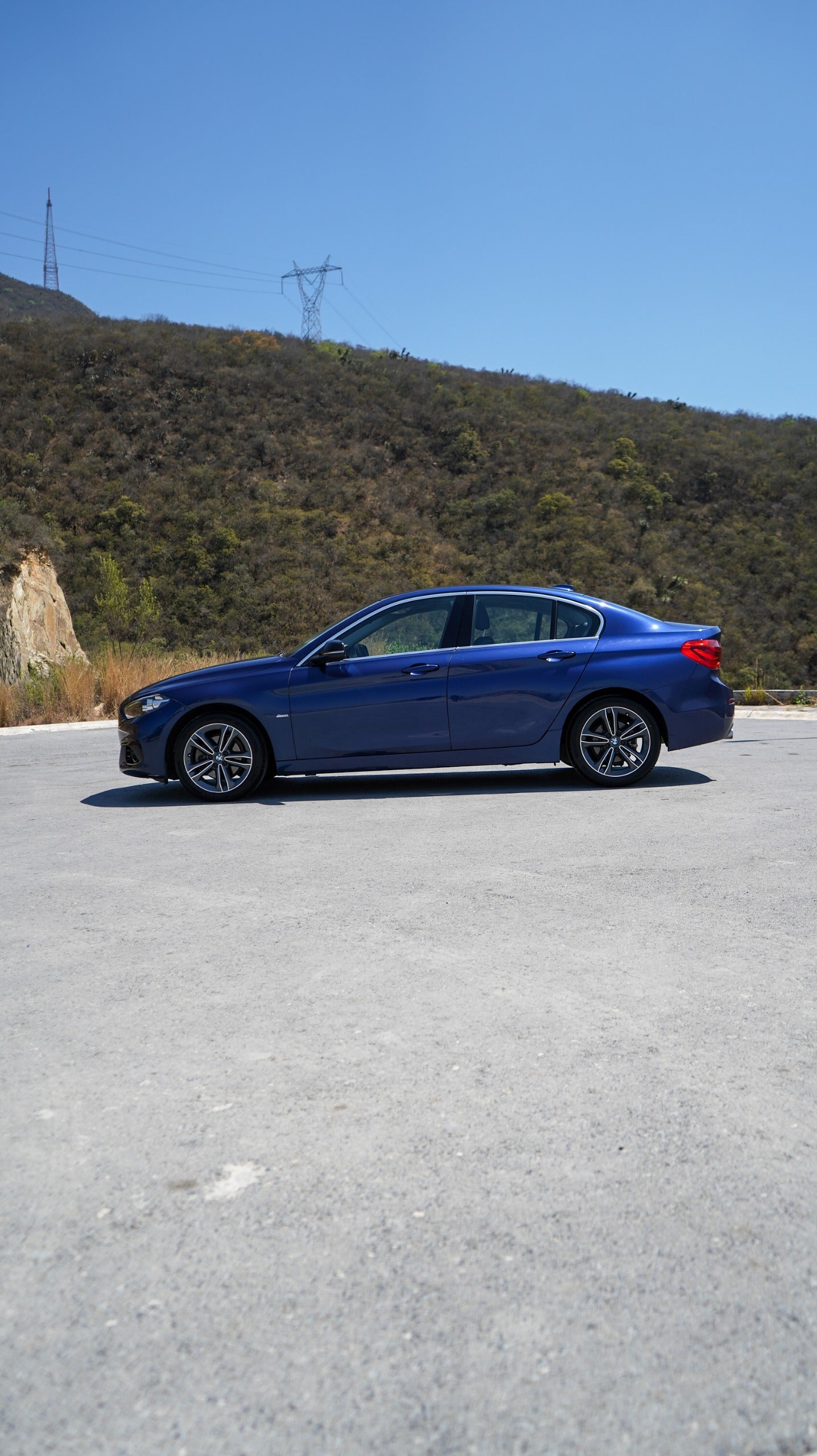 BMW Serie 1 Sedán 118i 2019
