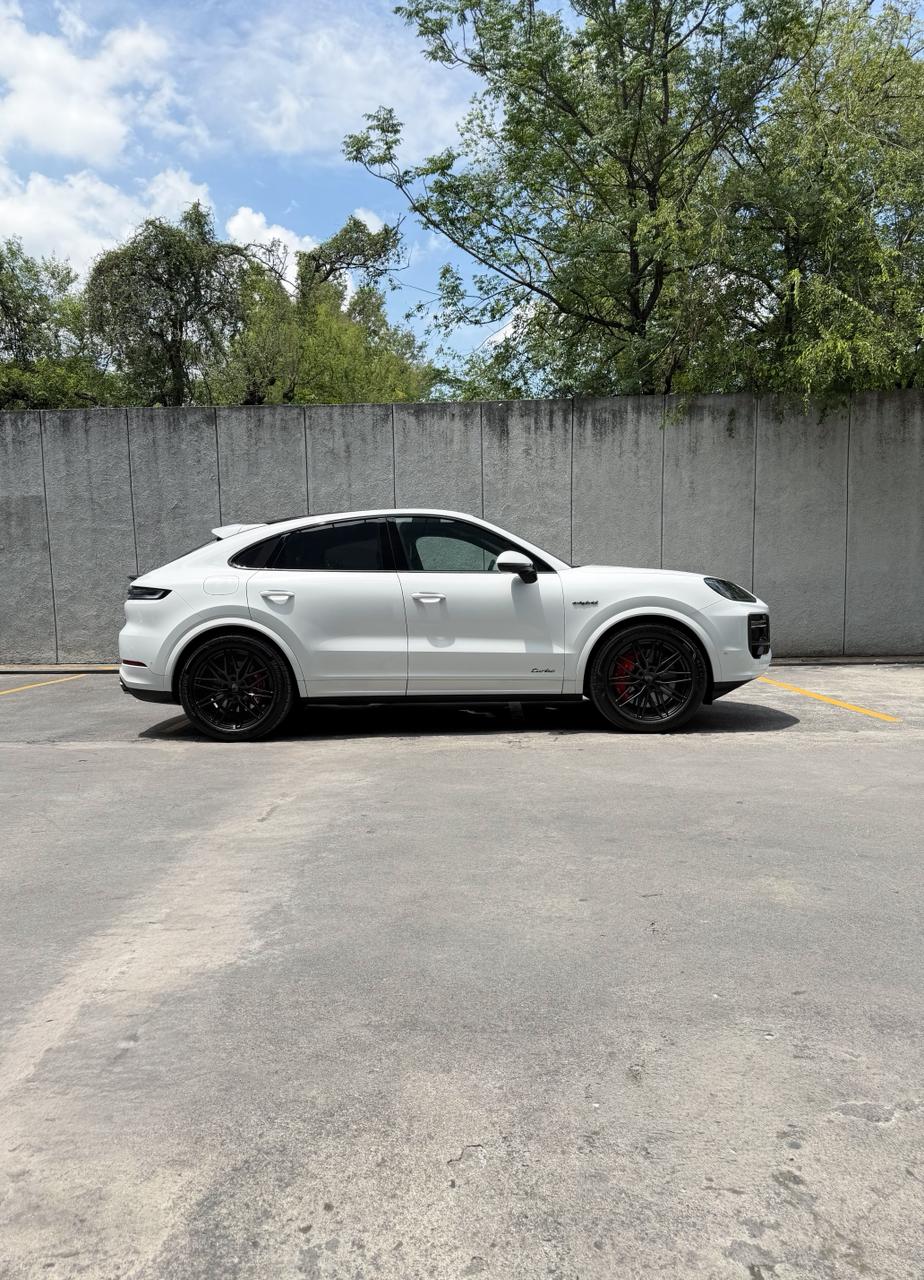 Porsche Cayenne Turbo E-Hybrid Coupé 2026
