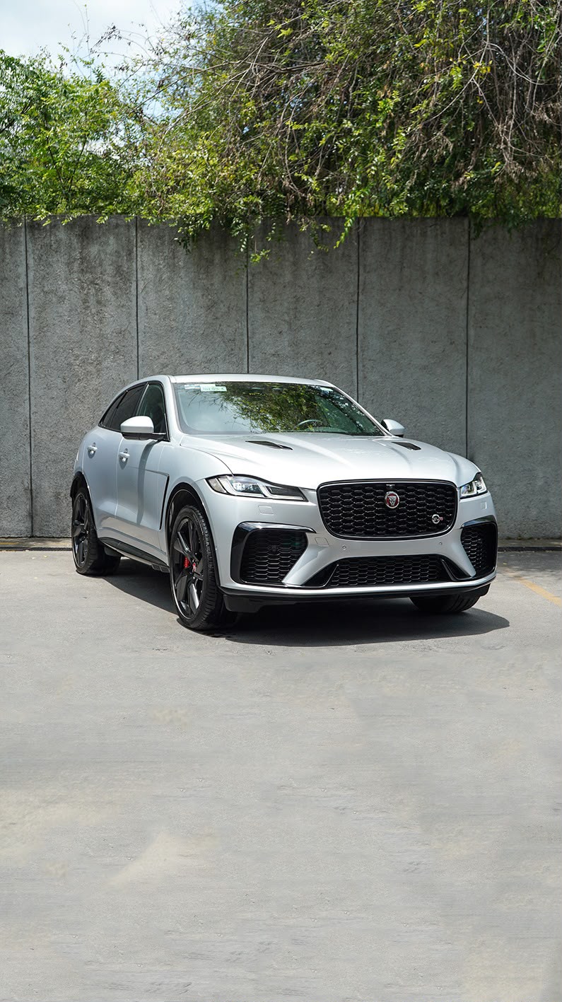 Jaguar F-PACE SVR 2022