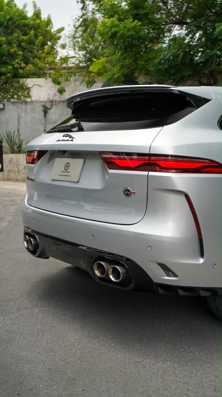 Jaguar F-PACE SVR 2022