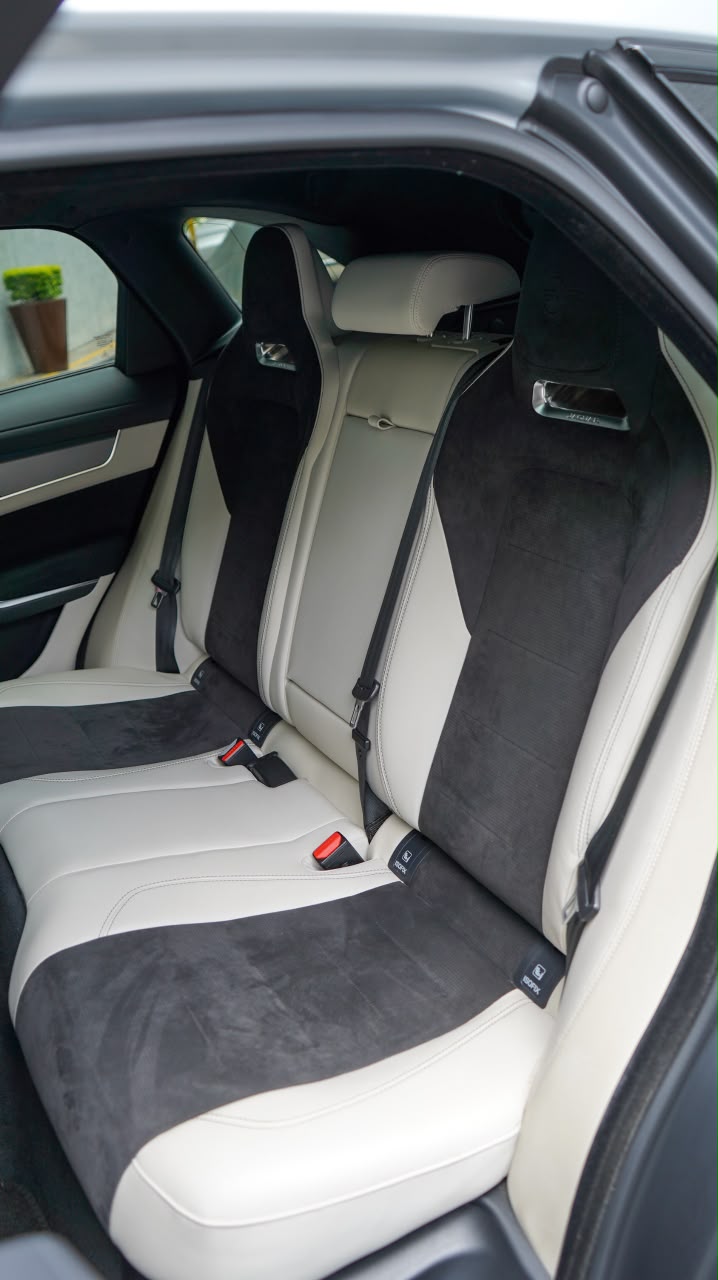 Jaguar F-PACE SVR 2022