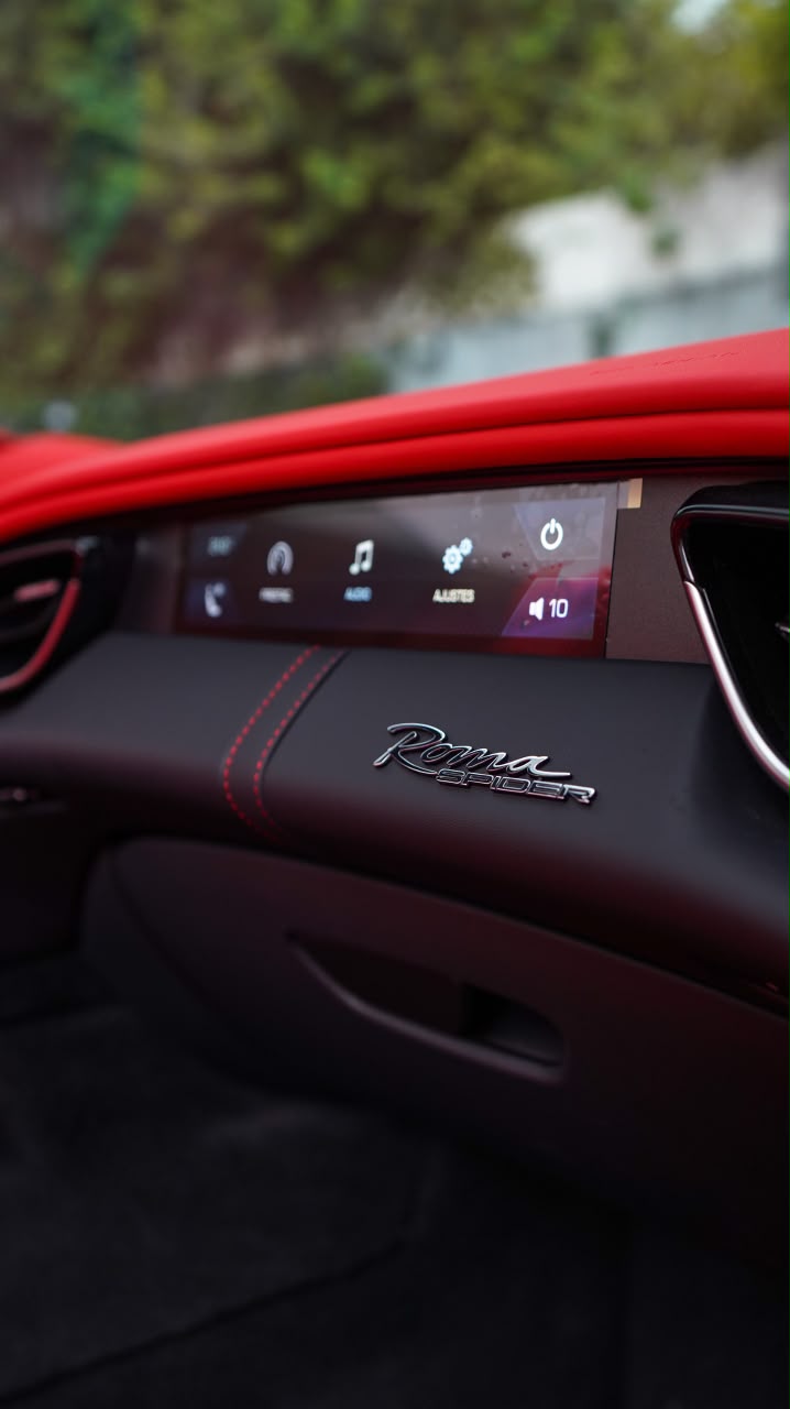 Ferrari Roma Spider 2026