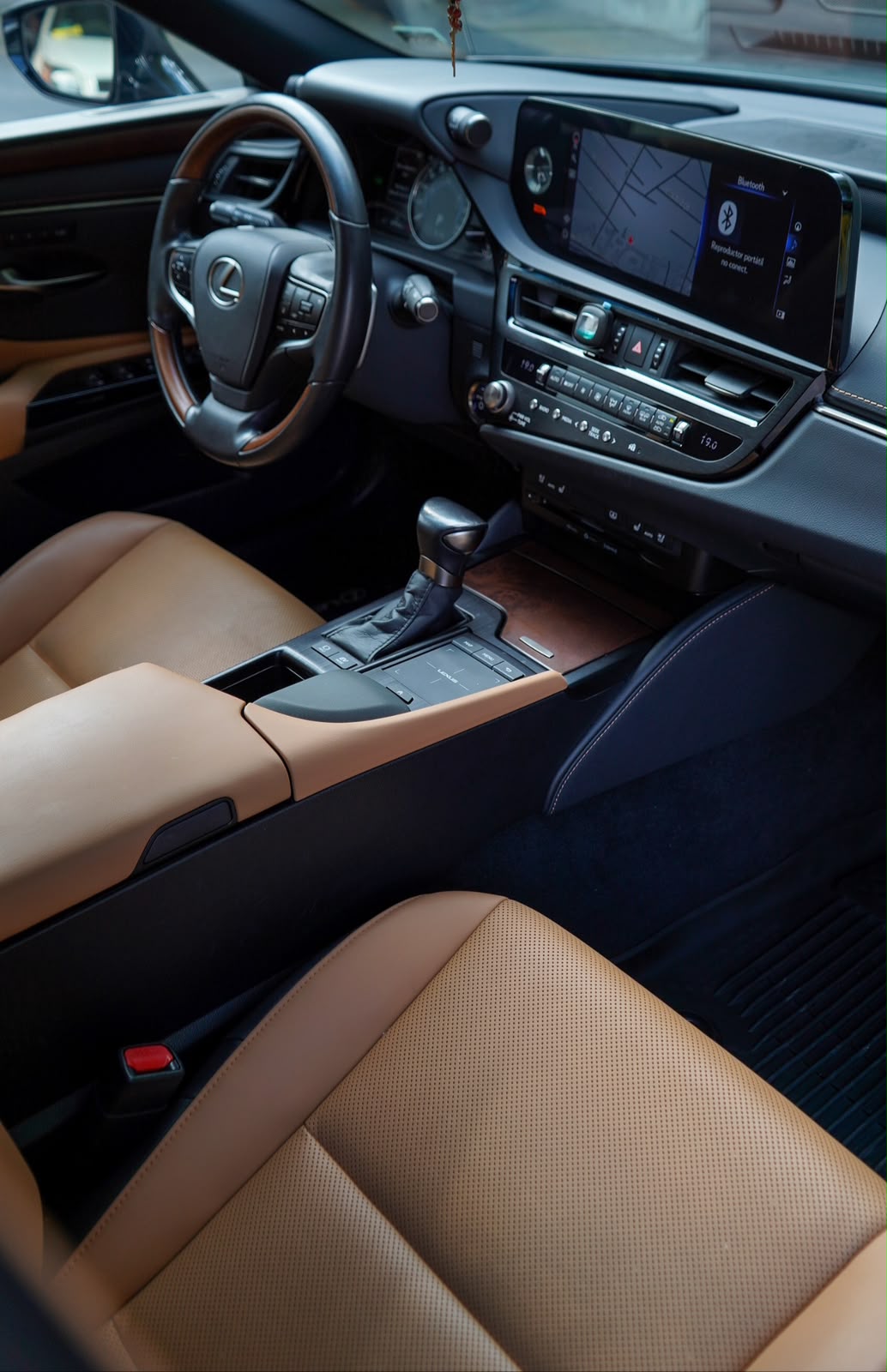Lexus ES 300h HEV 2022
