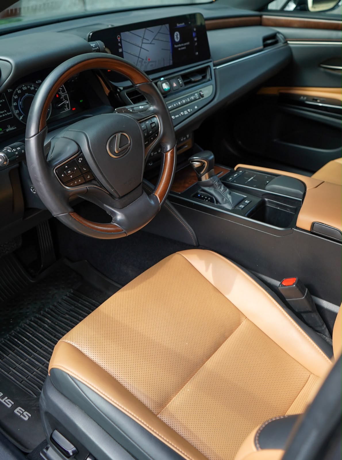 Lexus ES 300h HEV 2022