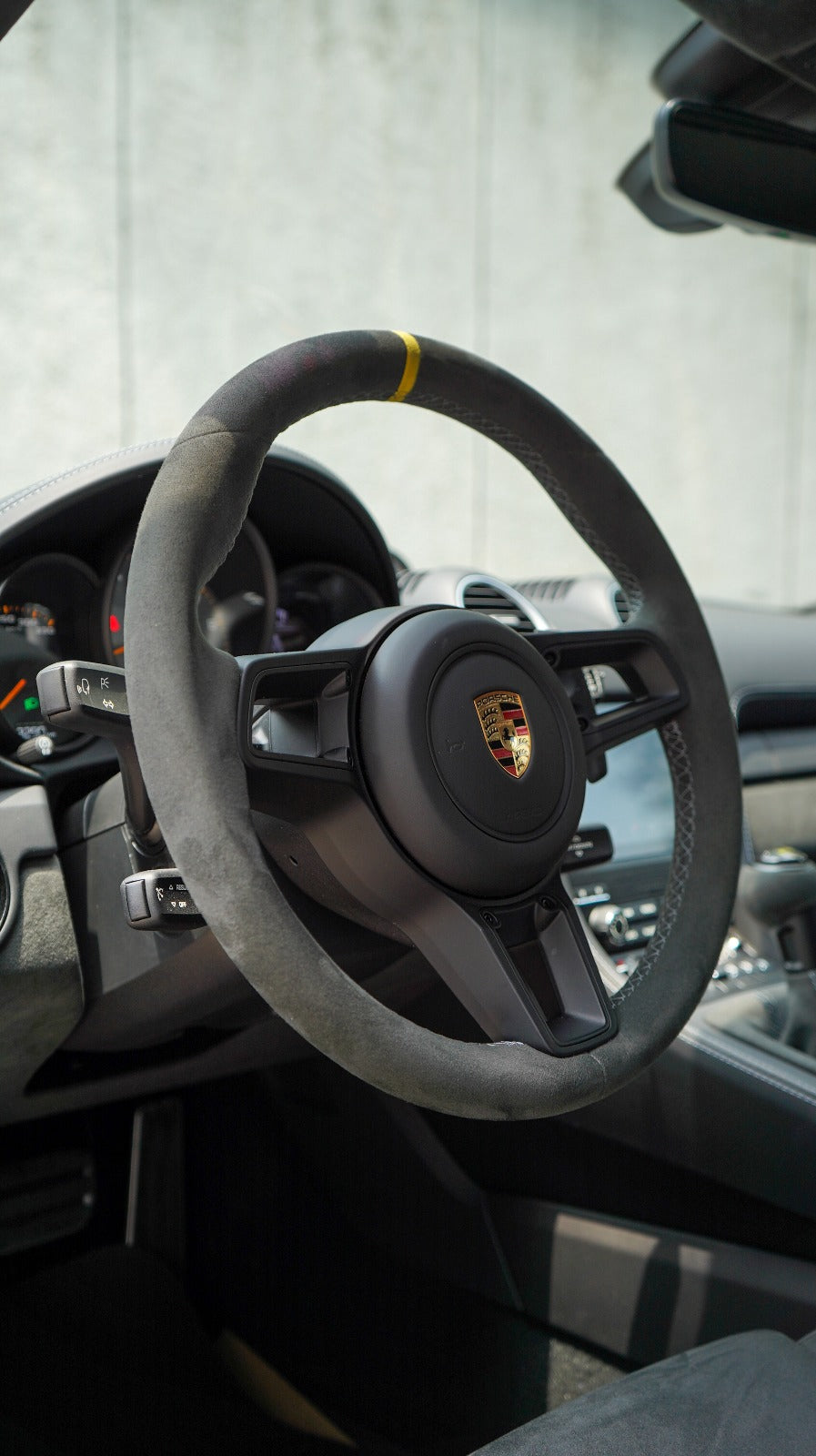 Porsche 718 Cayman GT4 RS 2025