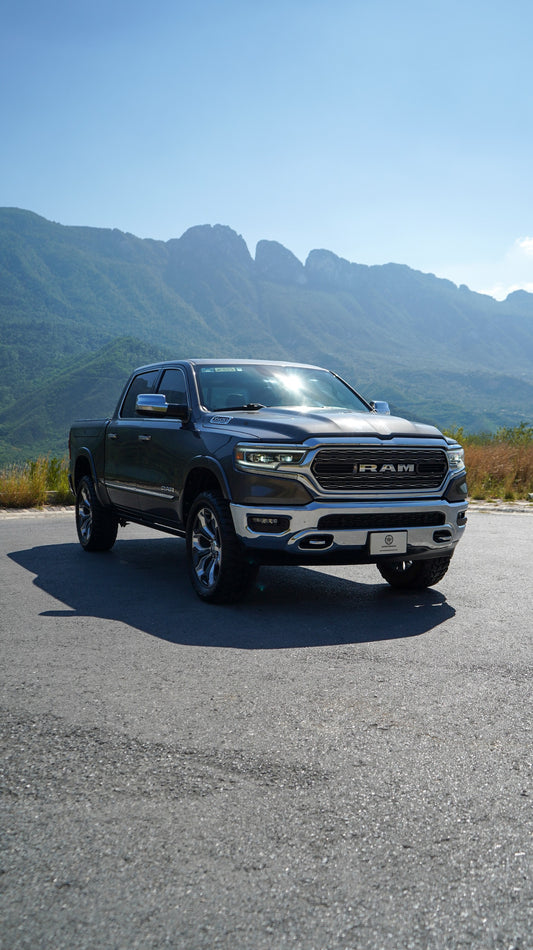 RAM 1500 Limited Crew Cab 5.7 V8 HEMI eTorque 4x4 2021