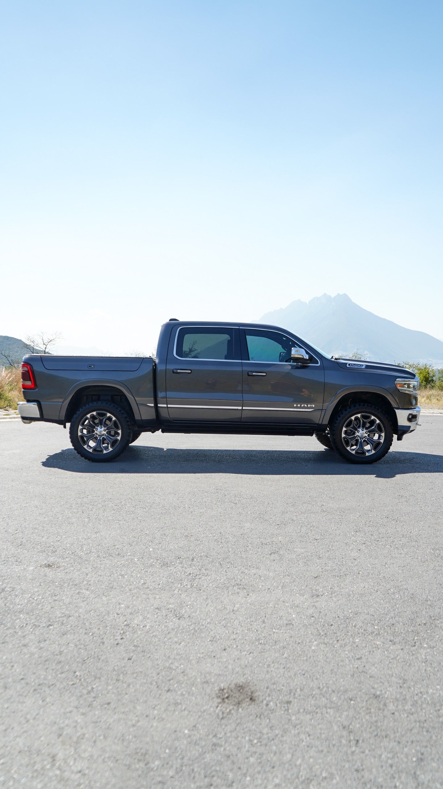 RAM 1500 Limited Crew Cab 5.7 V8 HEMI eTorque 4x4 2021