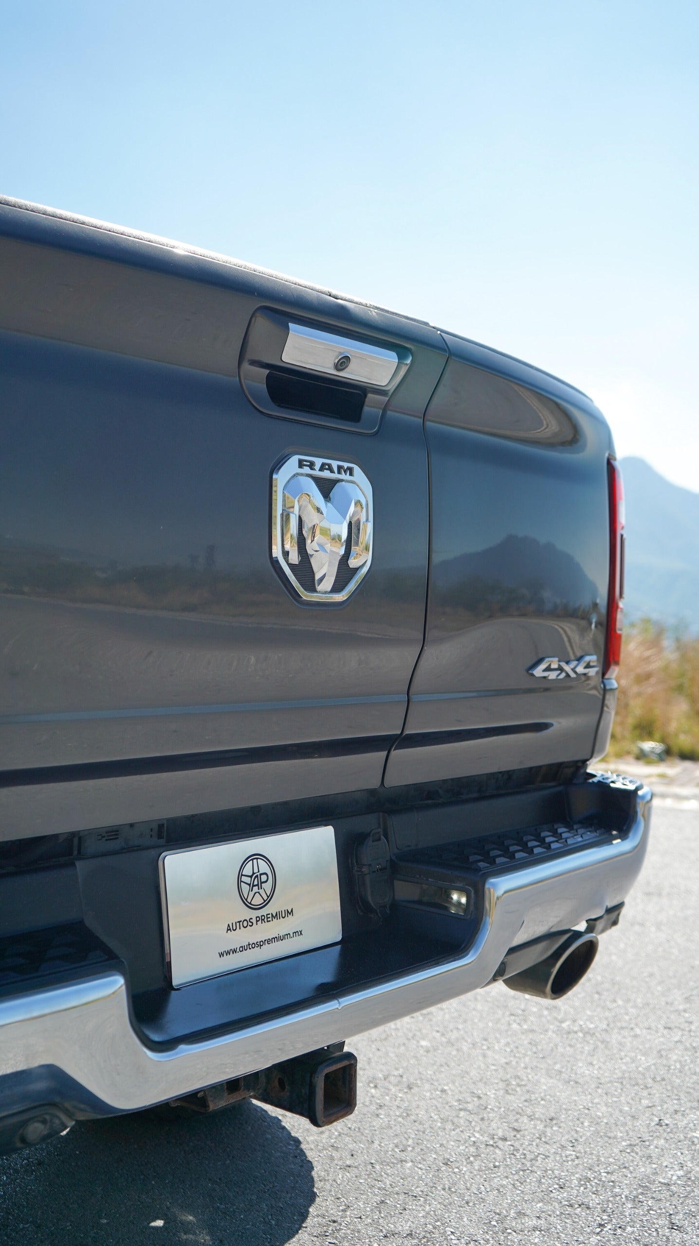 RAM 1500 Limited Crew Cab 5.7 V8 HEMI eTorque 4x4 2021