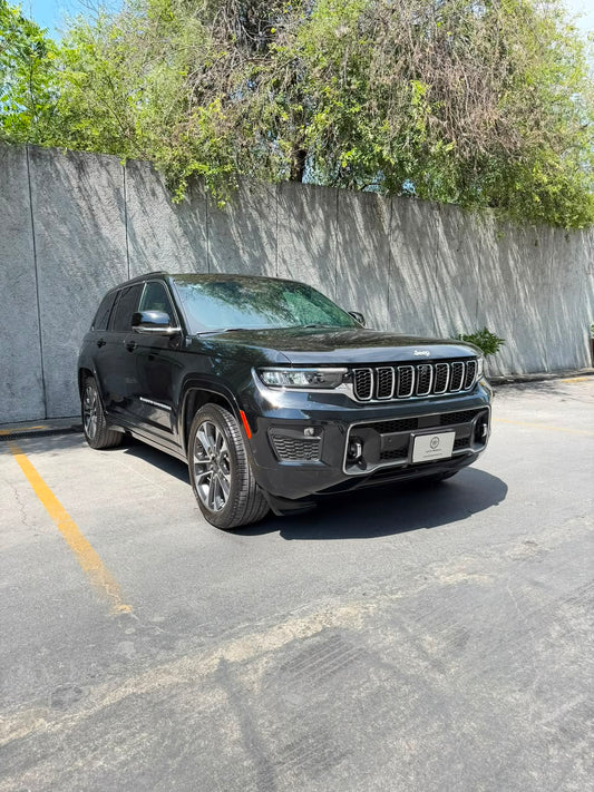 Jeep Grand Cherokee Overland 2024