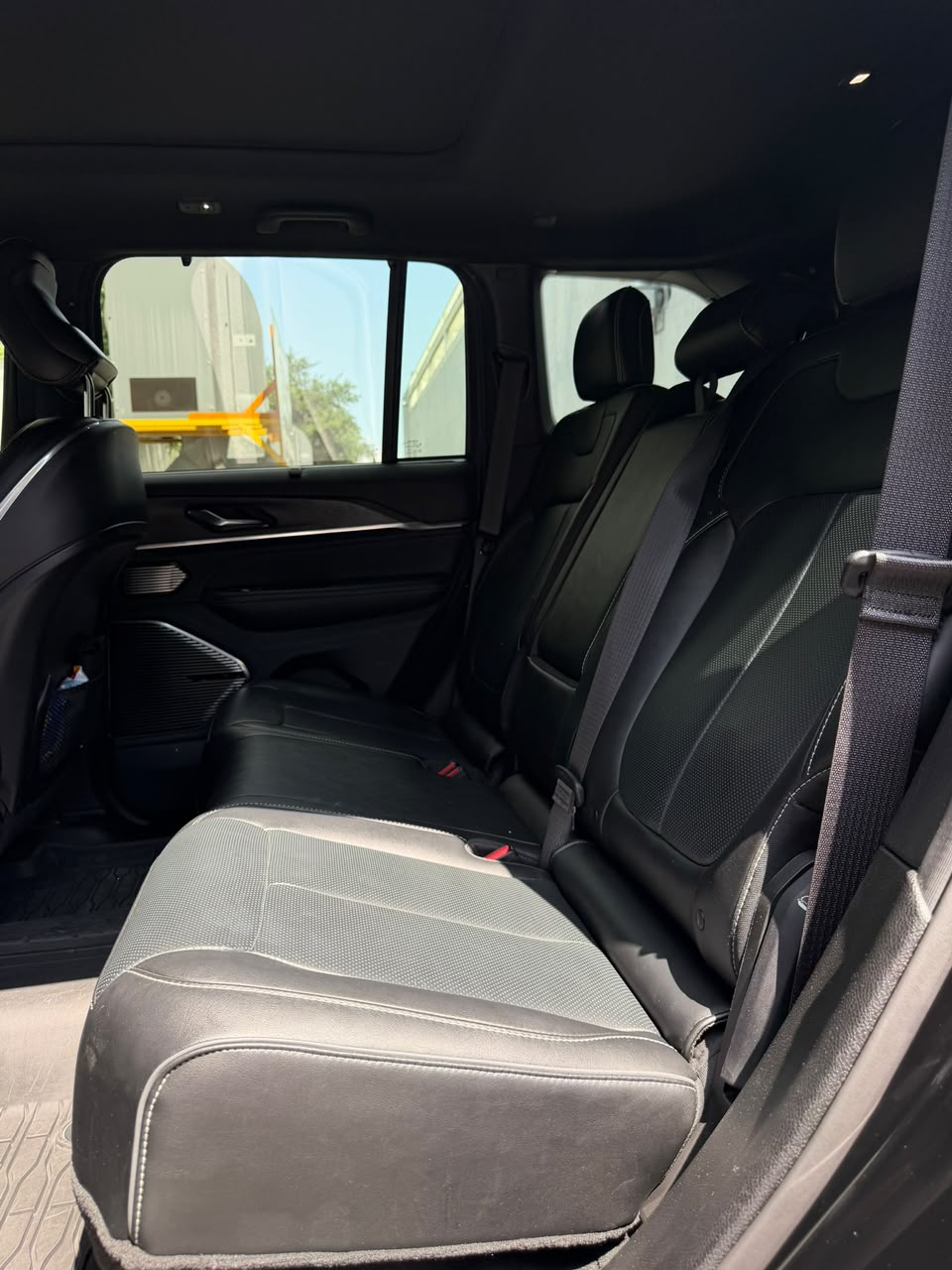 Jeep Grand Cherokee Overland 2024
