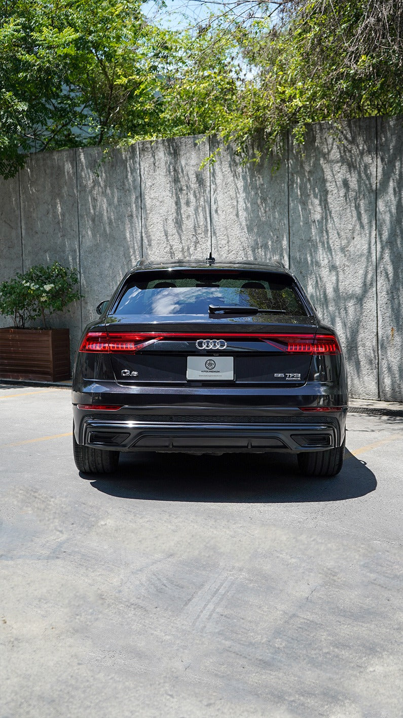 Audi Q8 S line 2020