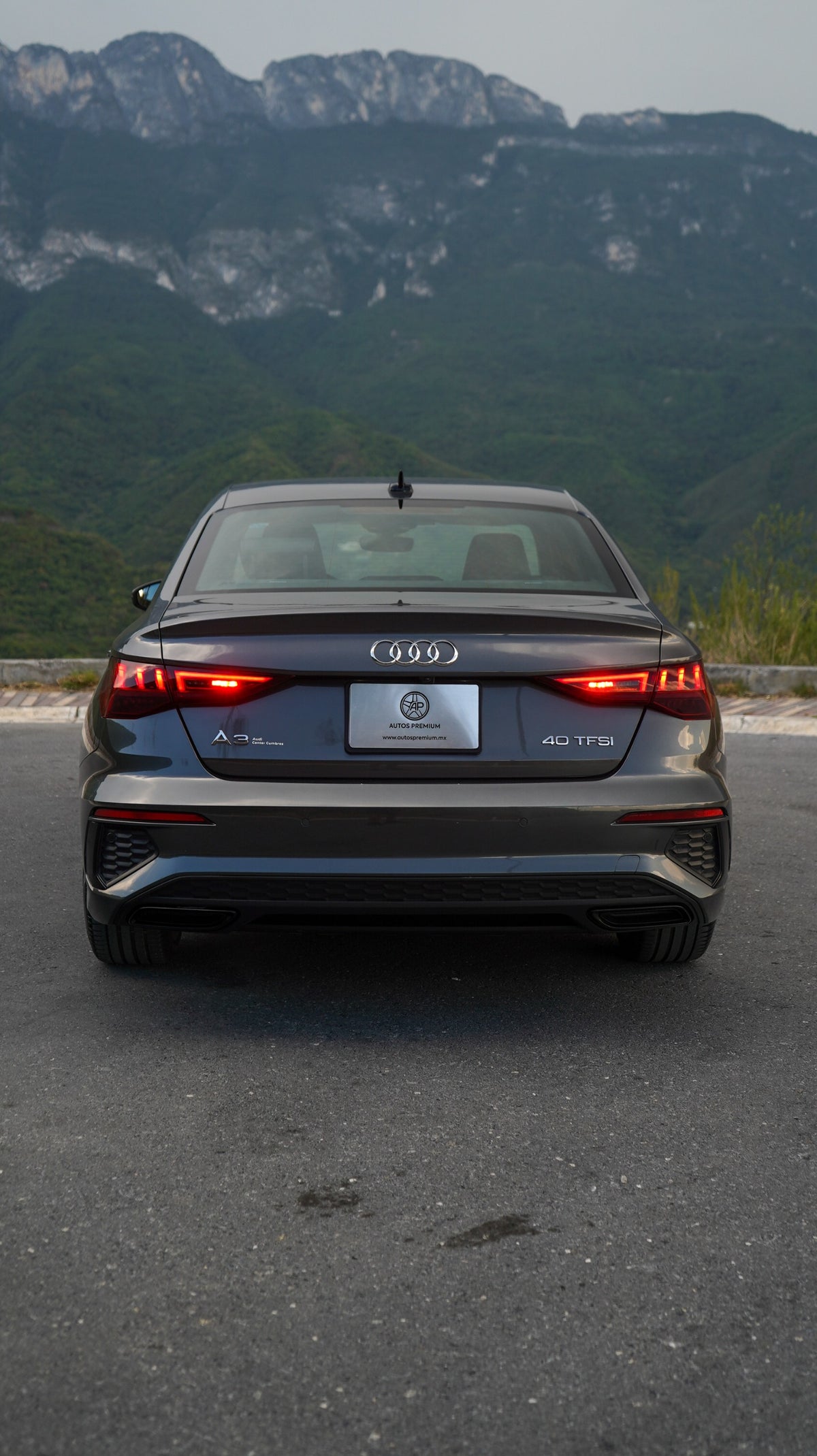Audi A3 Sedan 40 S line 2024