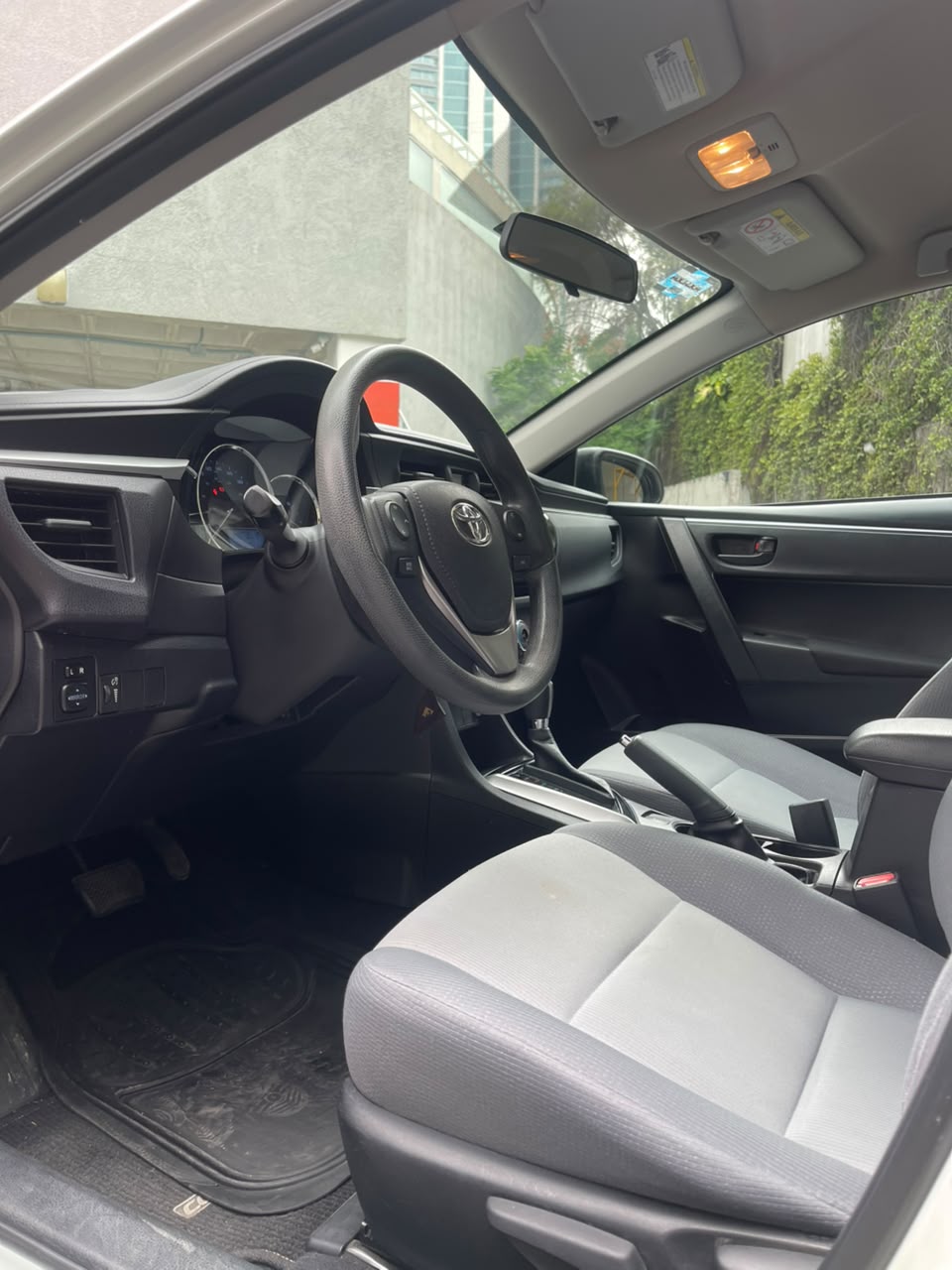 Toyota Corolla XLE 2016