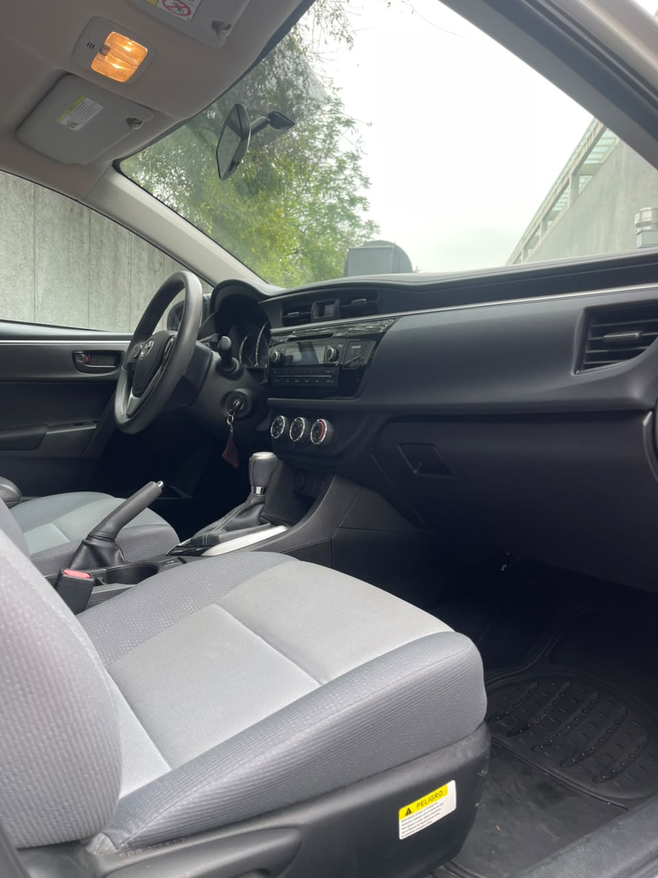 Toyota Corolla XLE 2016