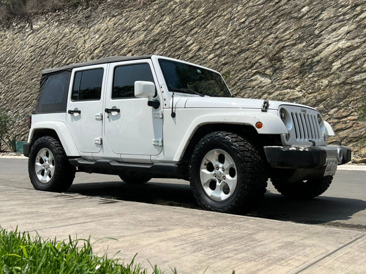 JEEP WRANGLER UNLIMITED SAHARA 2015