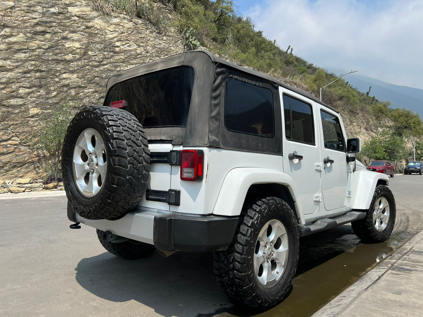 JEEP WRANGLER UNLIMITED SAHARA 2015