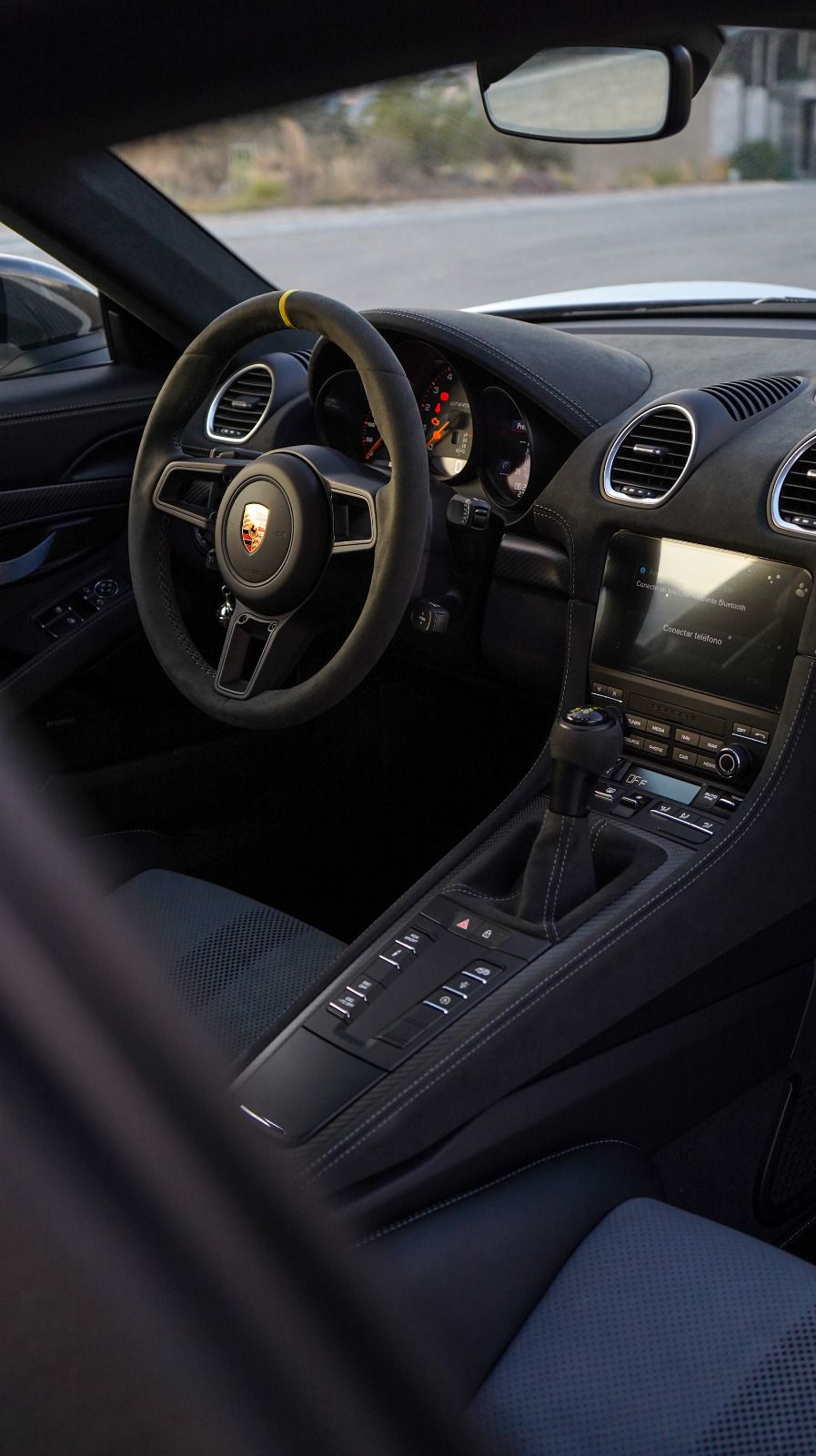 Porsche 718 Cayman GT4 RS 2025